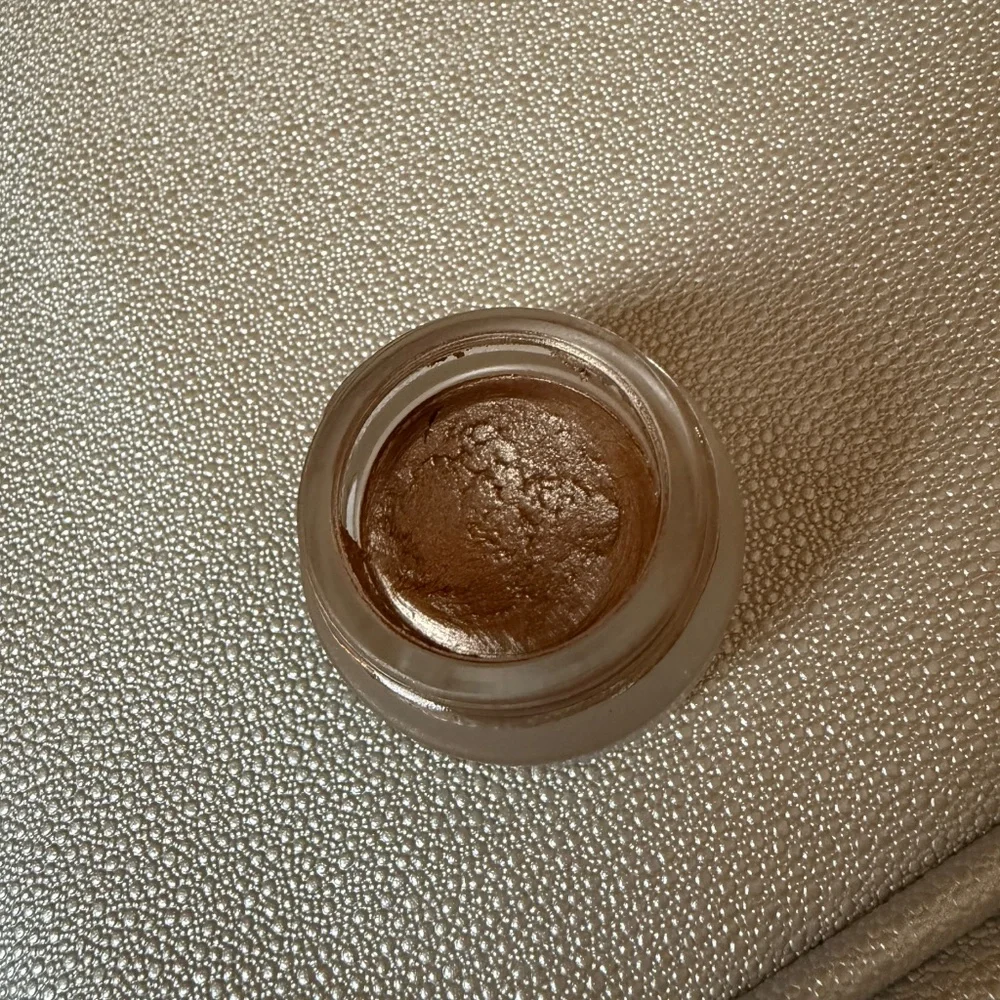 Charlotte Tilbury EYES TO MESMERISE "MARIE ANTOINETTE"(OYSTER PEARL) - Picture 4 of 4